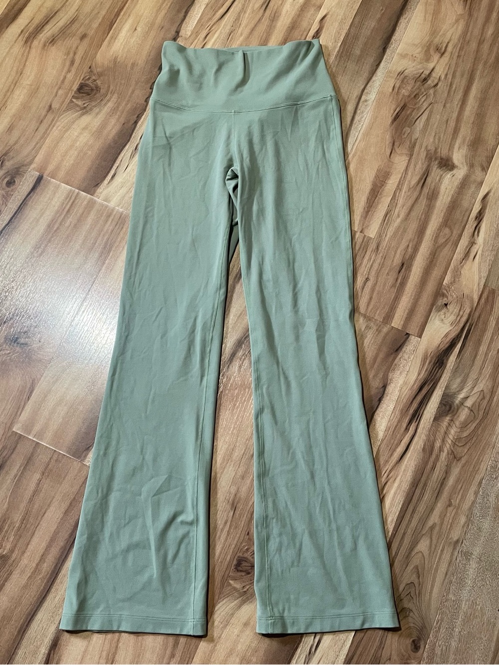 Nike Yoga Dri-FIT Luxe Flared Pants Oil Green Size Small DV9181-386